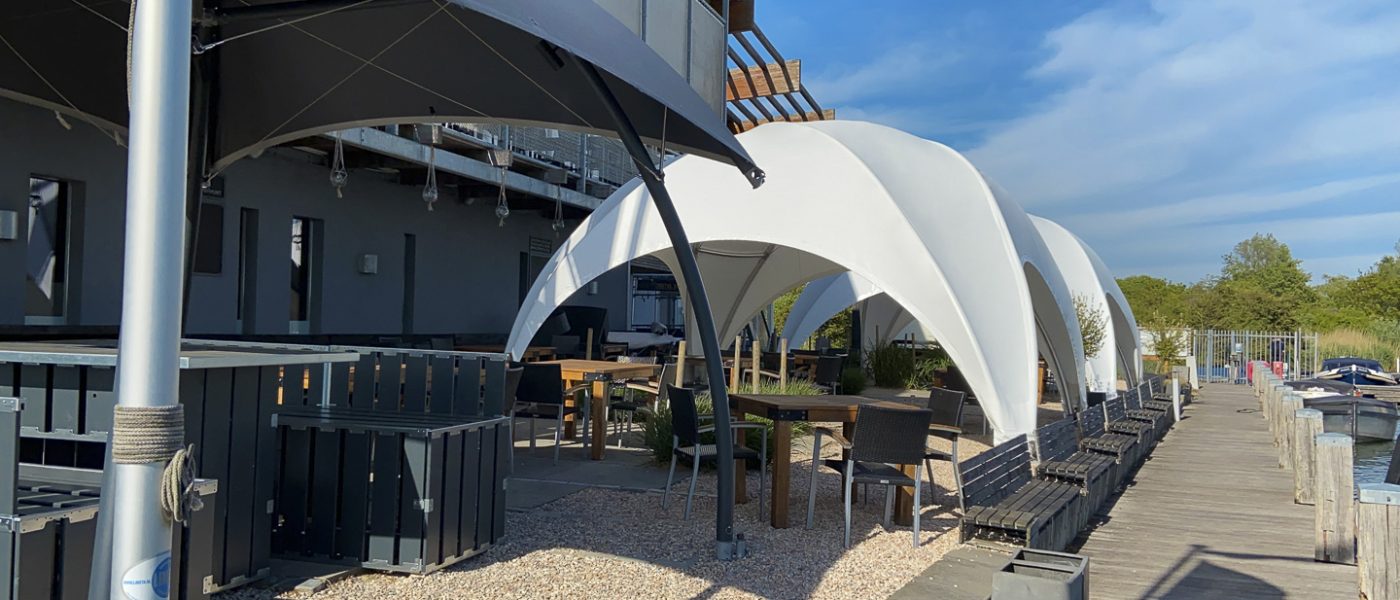 CS_COM_LOM_CE_High_Seats_Grey_LightGrey_Terrace_Food_and_Beverage